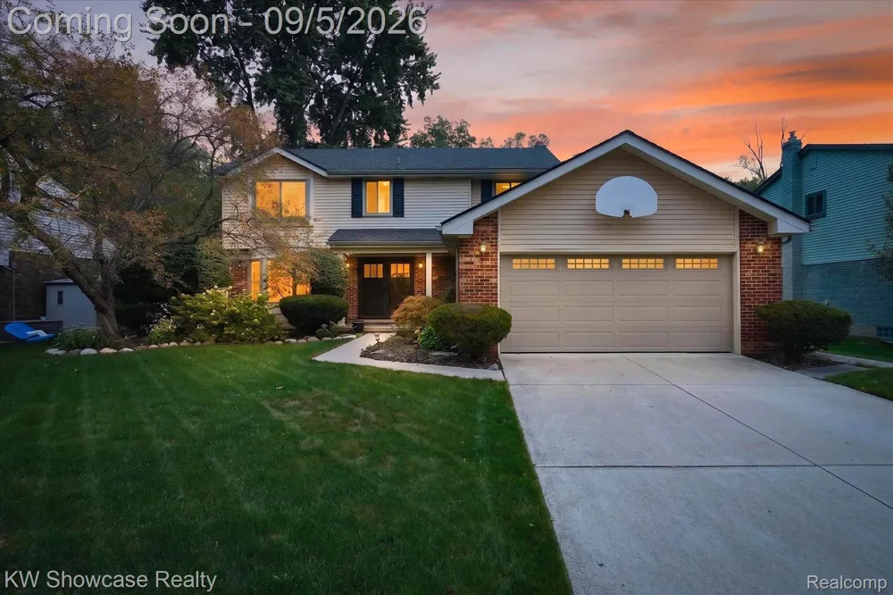 8254 Sandpiper Street Canton Charter Township, MI 48187