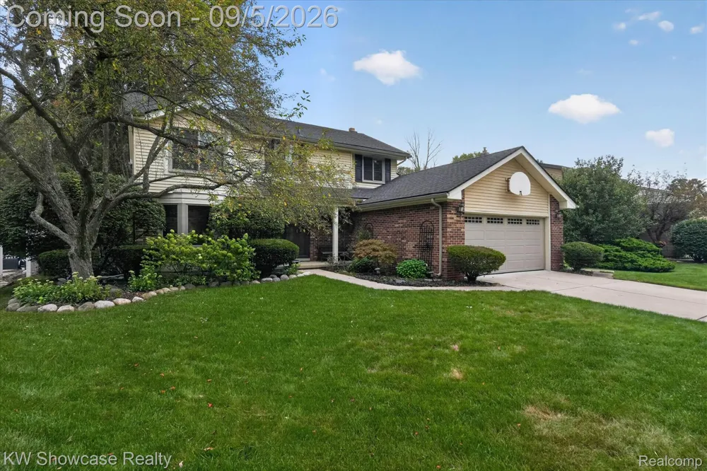 8254 Sandpiper Street Canton Charter Township, MI 48187
