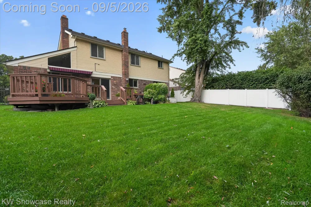 8254 Sandpiper Street Canton Charter Township, MI 48187