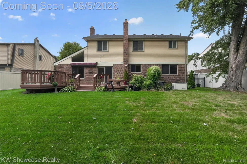 8254 Sandpiper Street Canton Charter Township, MI 48187