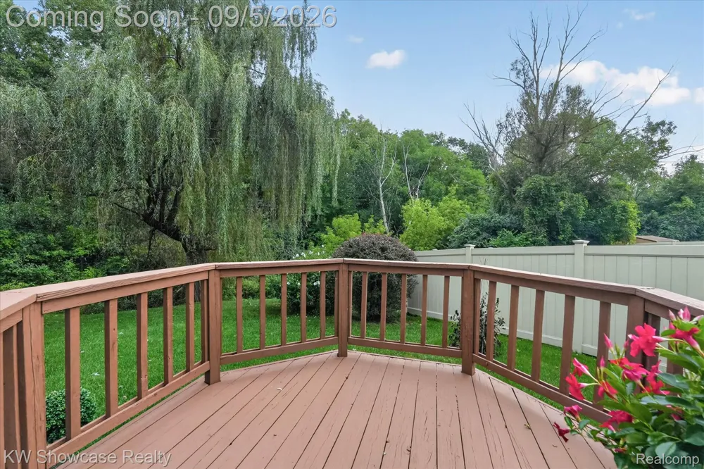 8254 Sandpiper Street Canton Charter Township, MI 48187