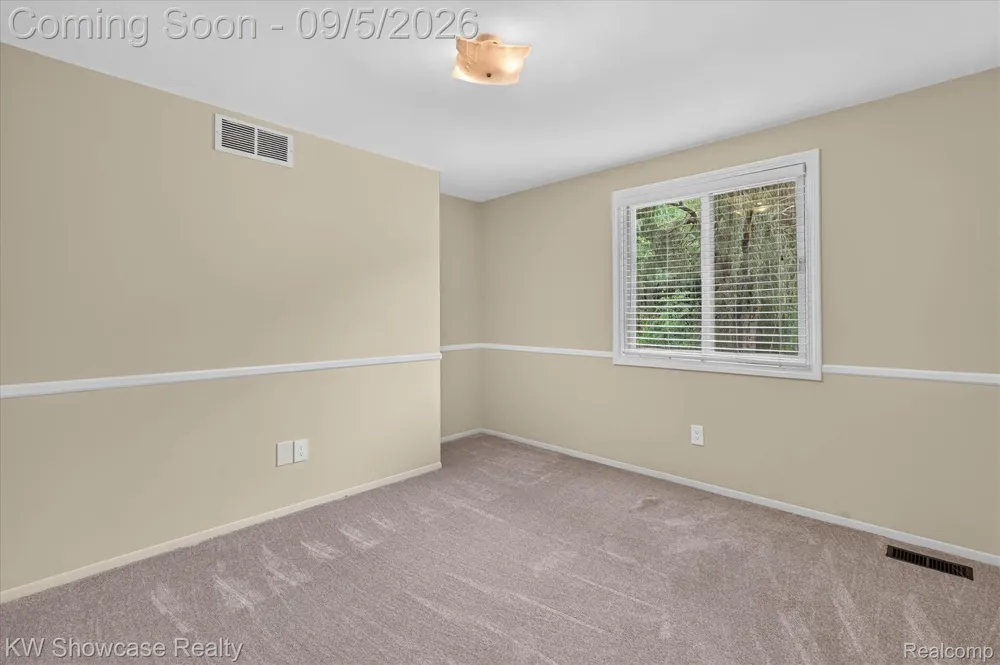 8254 Sandpiper Street Canton Charter Township, MI 48187