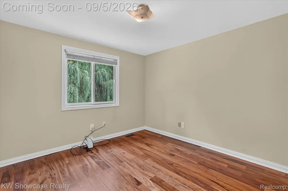 8254 Sandpiper Street Canton Charter Township, MI 48187
