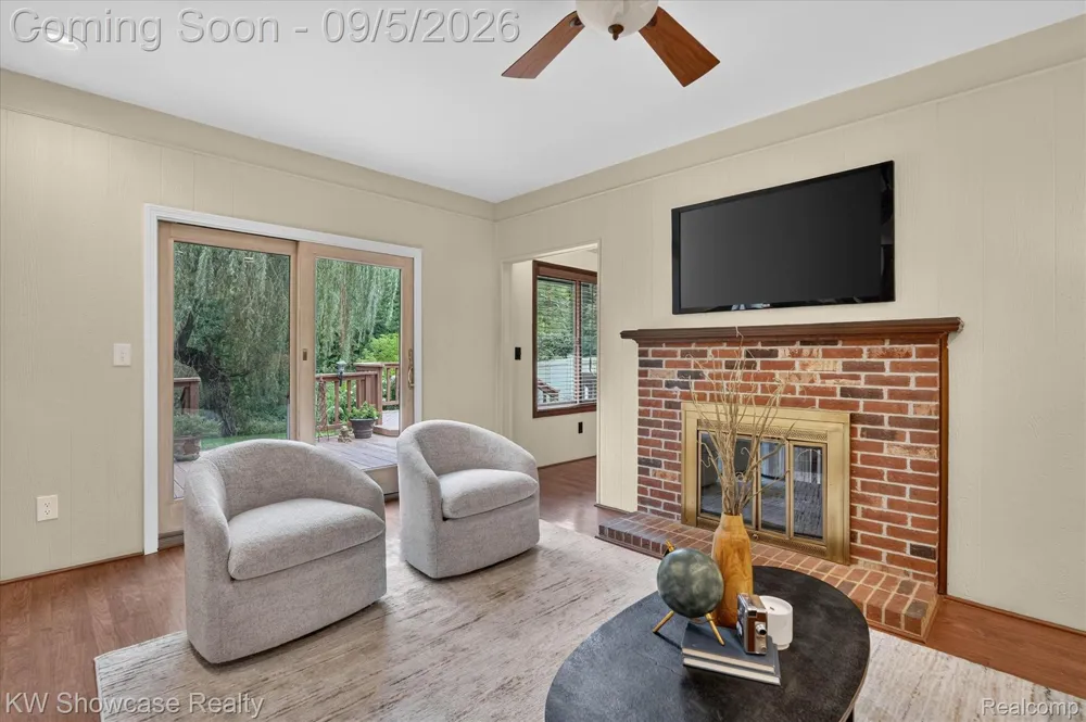 8254 Sandpiper Street Canton Charter Township, MI 48187