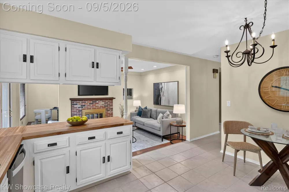 8254 Sandpiper Street Canton Charter Township, MI 48187