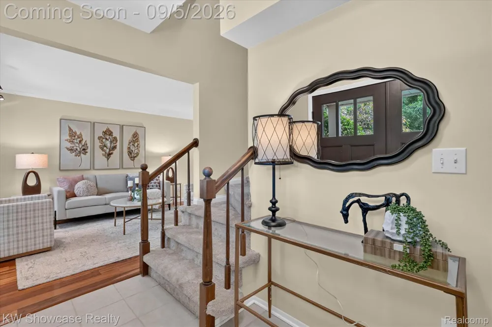 8254 Sandpiper Street Canton Charter Township, MI 48187