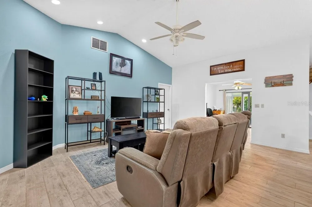 786 PINE SHORES CIRCLE New Smyrna Beach, FL 32168