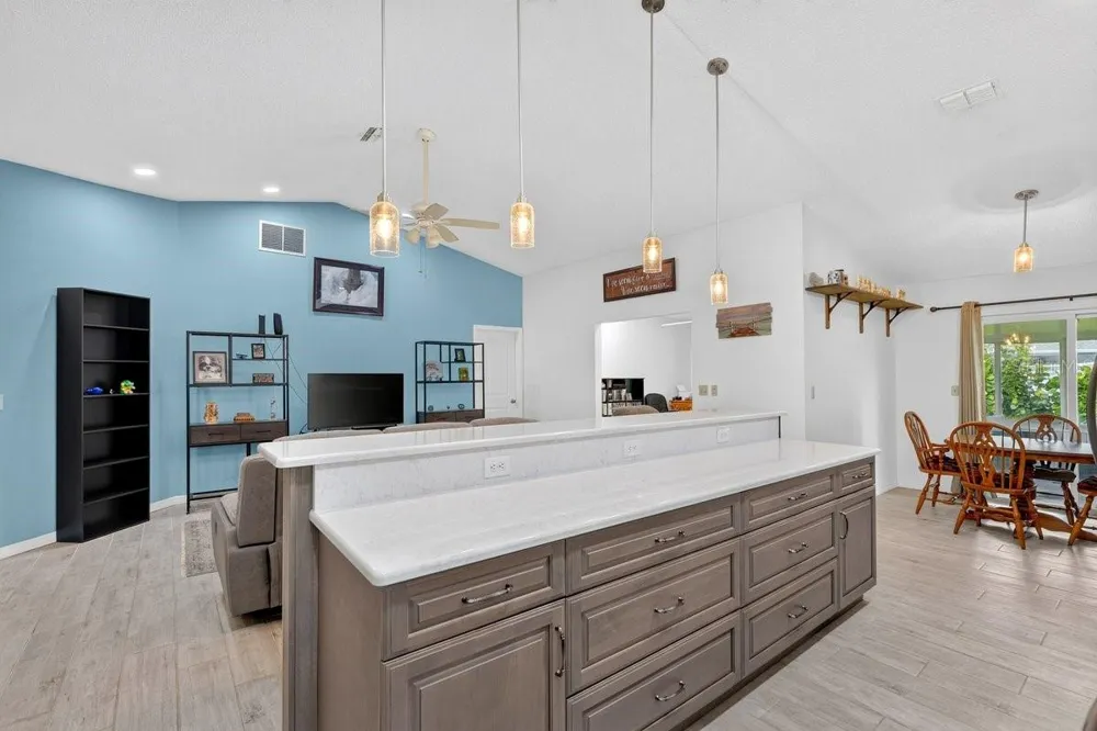 786 PINE SHORES CIRCLE New Smyrna Beach, FL 32168