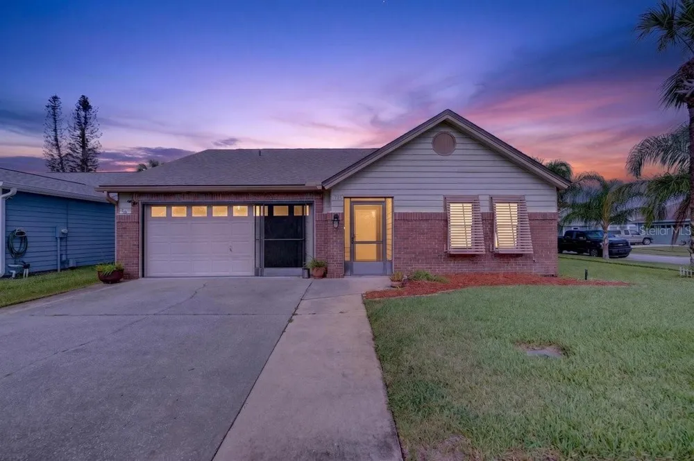 786 PINE SHORES CIRCLE New Smyrna Beach, FL 32168