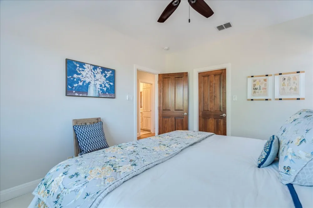 13 Borello Drive Austin, TX 78738