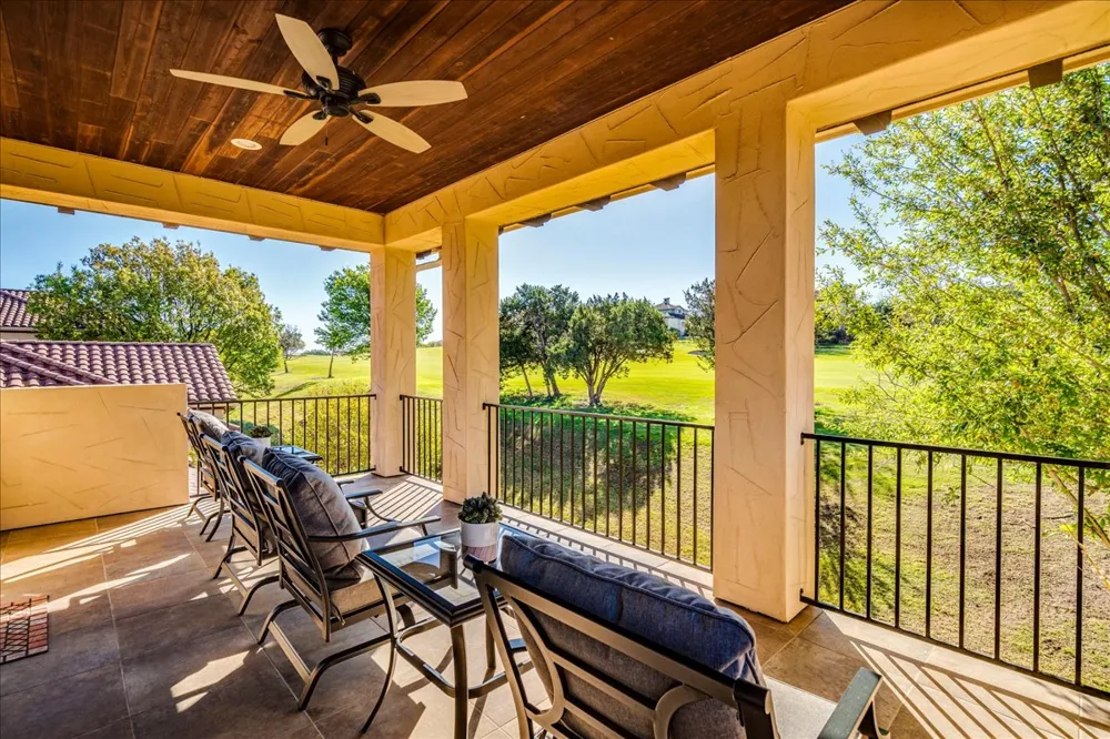 13 Borello Drive Austin, TX 78738