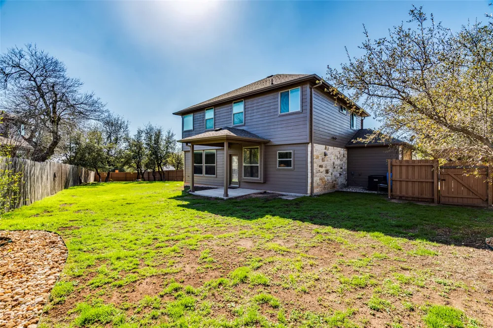 17708 Linkhill Drive Dripping Springs, TX 78620