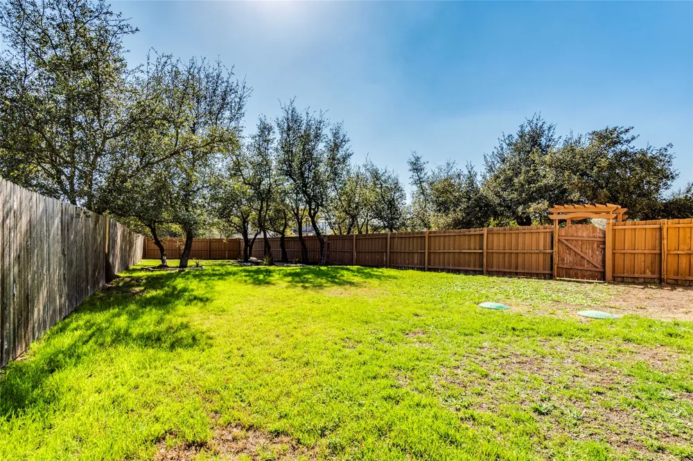 17708 Linkhill Drive Dripping Springs, TX 78620