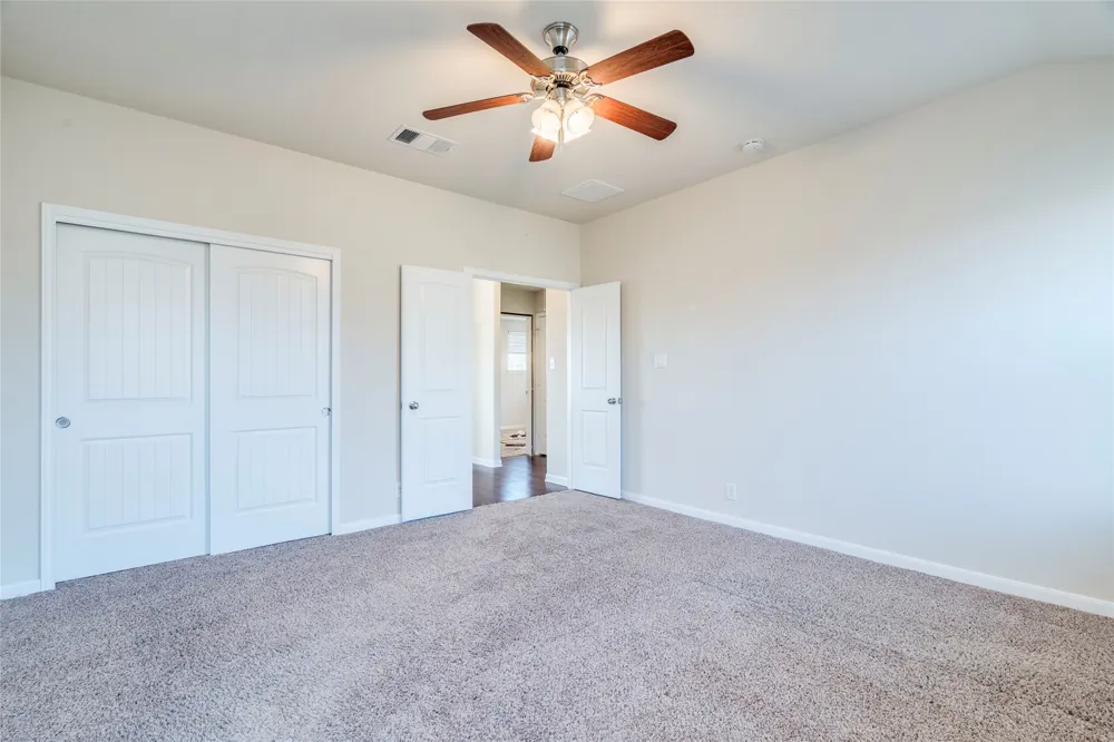 17708 Linkhill Drive Dripping Springs, TX 78620