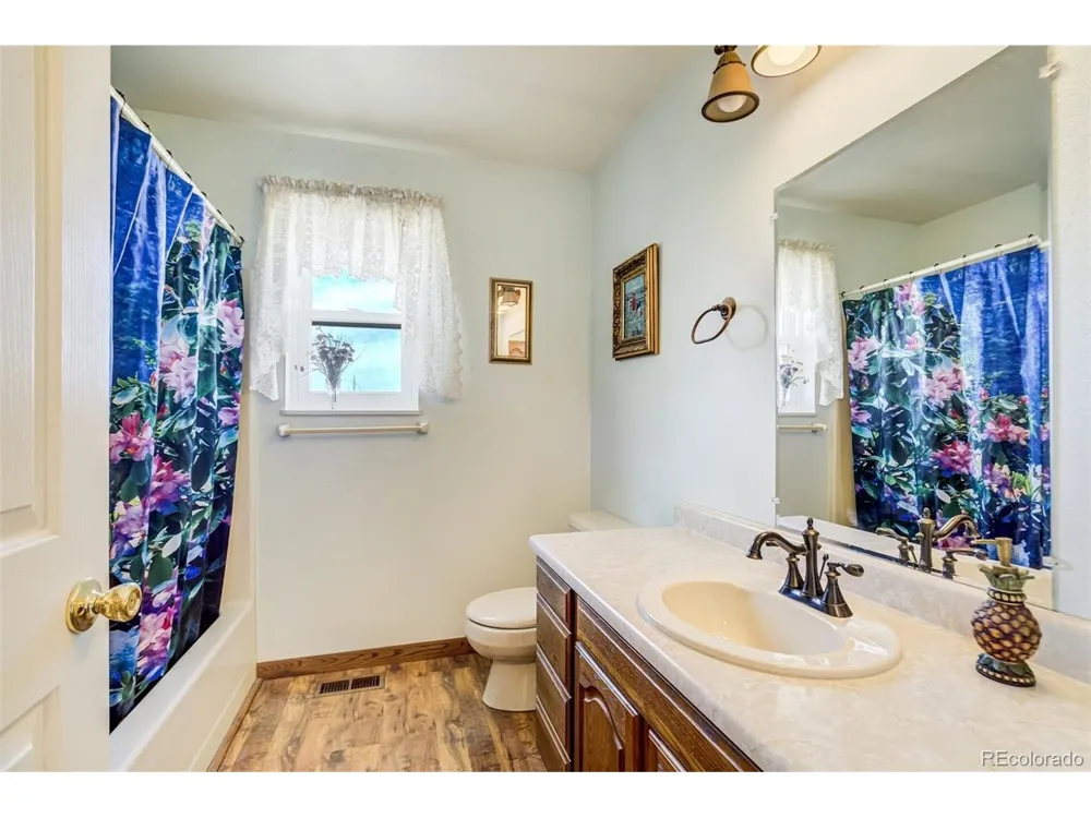 18300 County Rd 105 Ramah, CO 80832