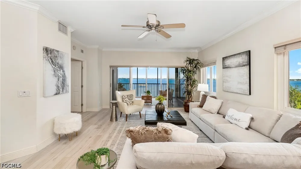 Laguna Drive #202 Fort Myers, FL 33908