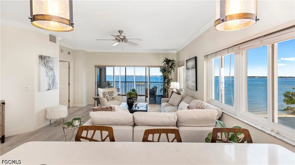 Laguna Drive #202 Fort Myers, FL 33908
