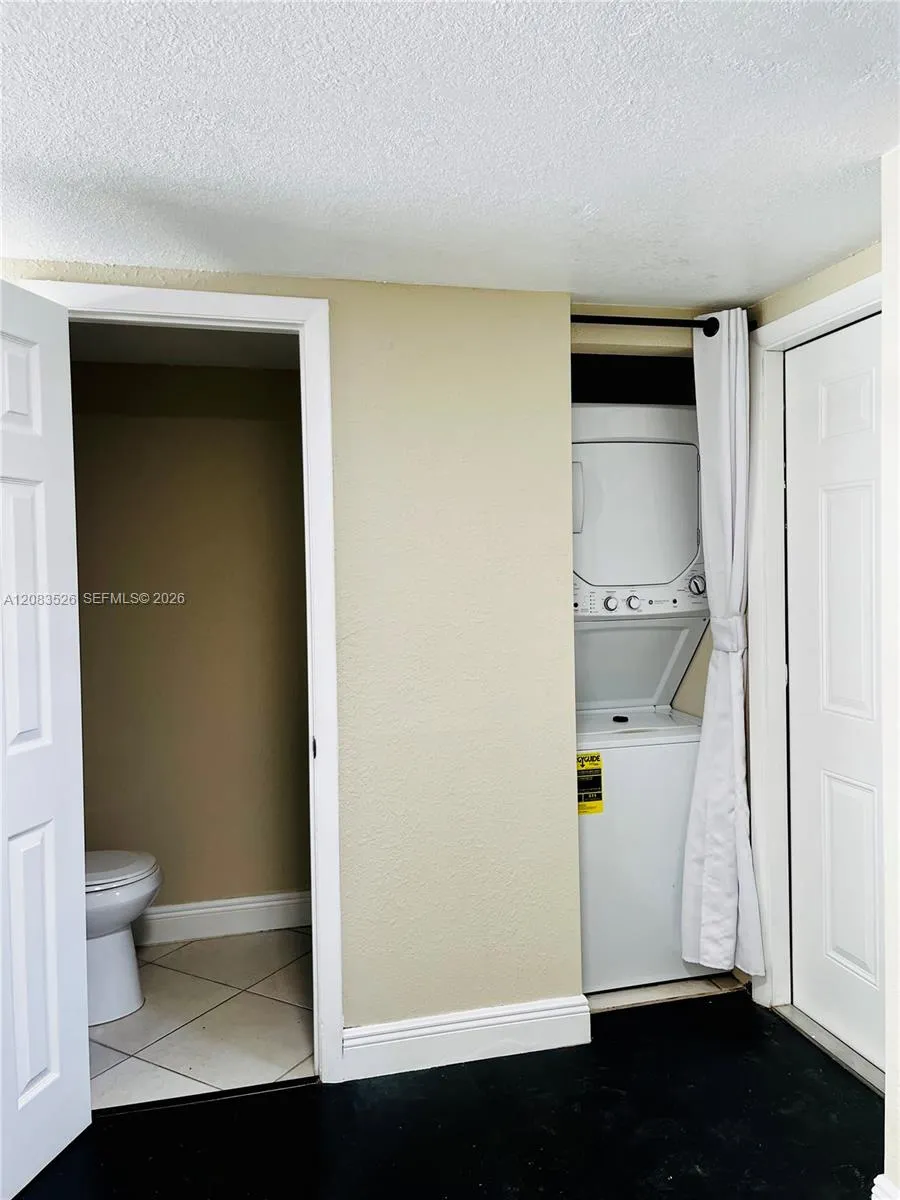 7015 SW 111th Pl Miami, FL 33173
