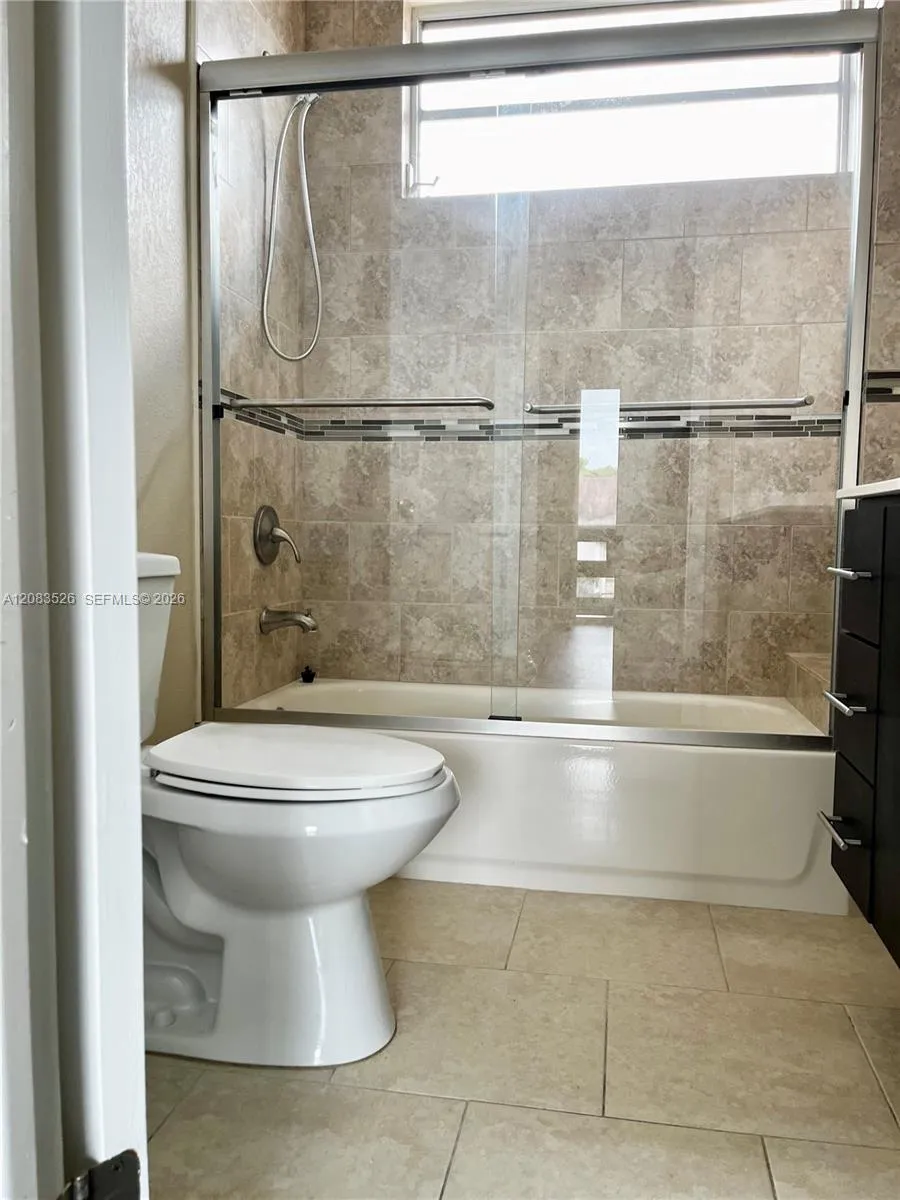 7015 SW 111th Pl Miami, FL 33173