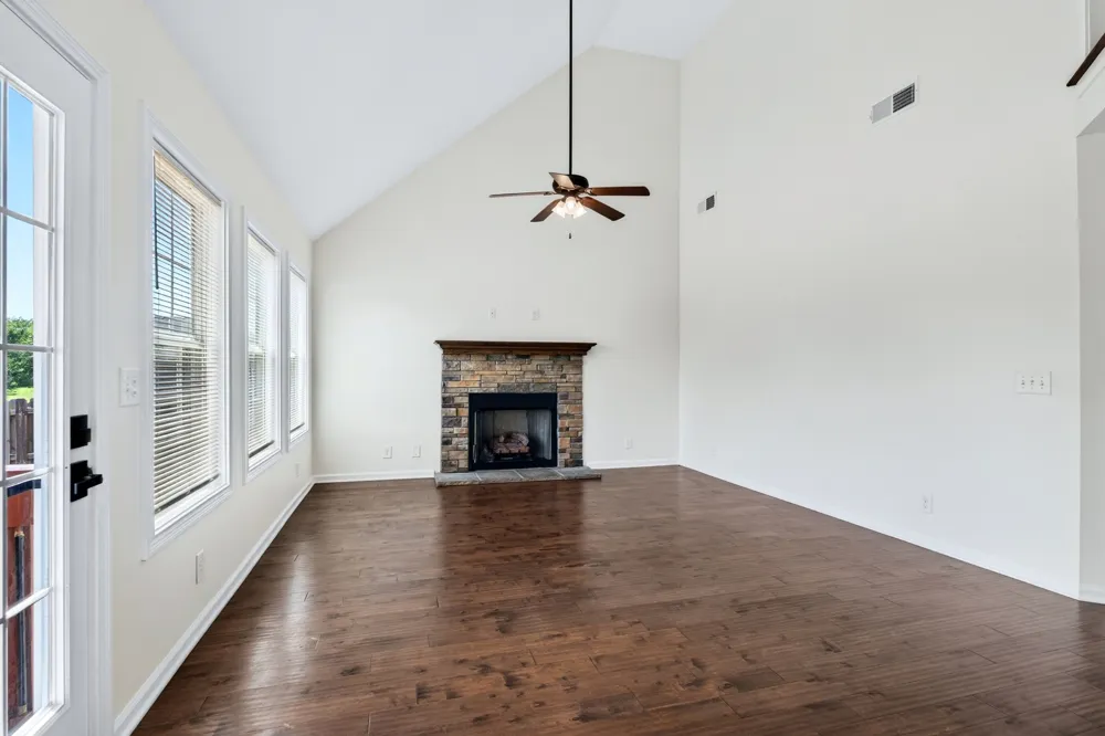 380 Wingfield Dr Clarksville, TN 37043