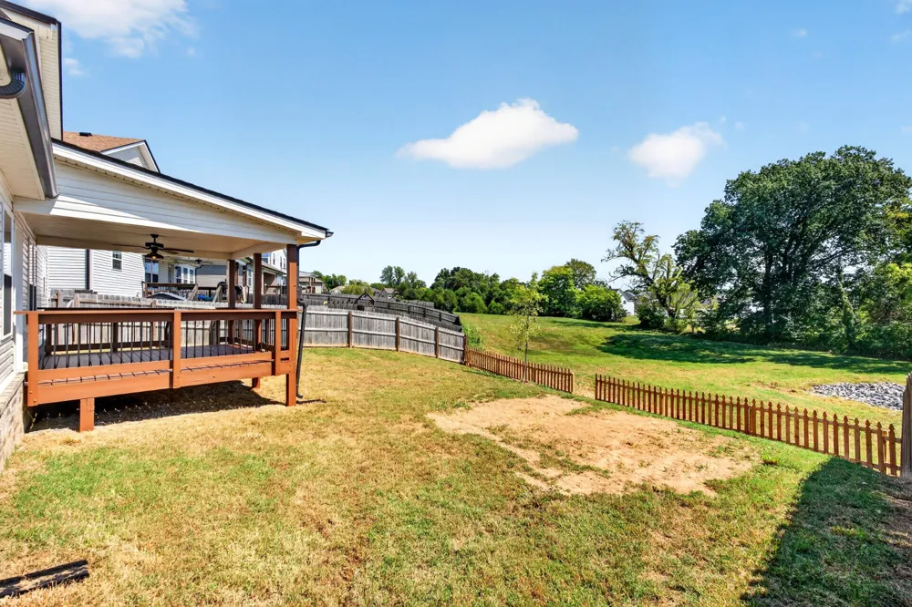 380 Wingfield Dr Clarksville, TN 37043