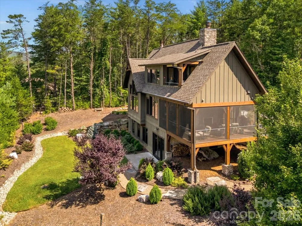 2775 Campbells Trace Nebo, NC 28761