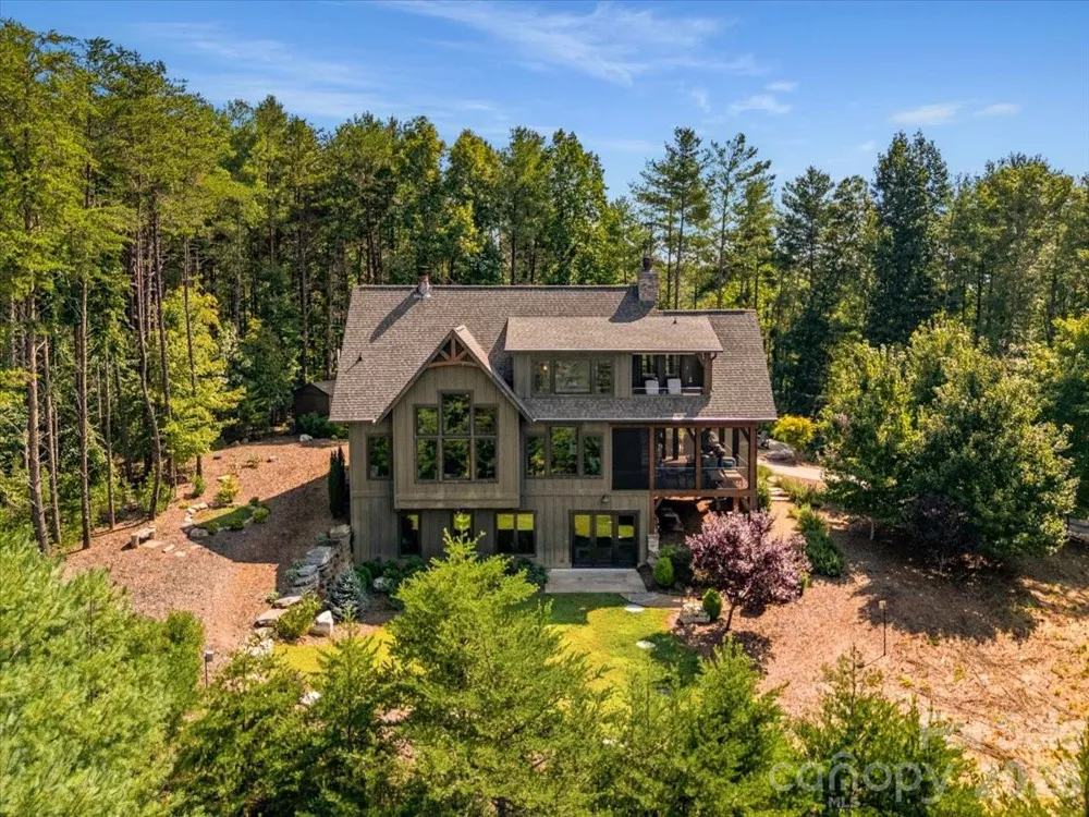 2775 Campbells Trace Nebo, NC 28761