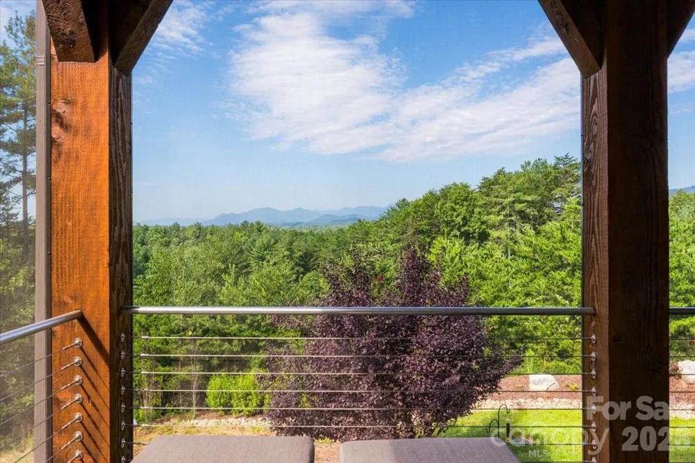 2775 Campbells Trace Nebo, NC 28761