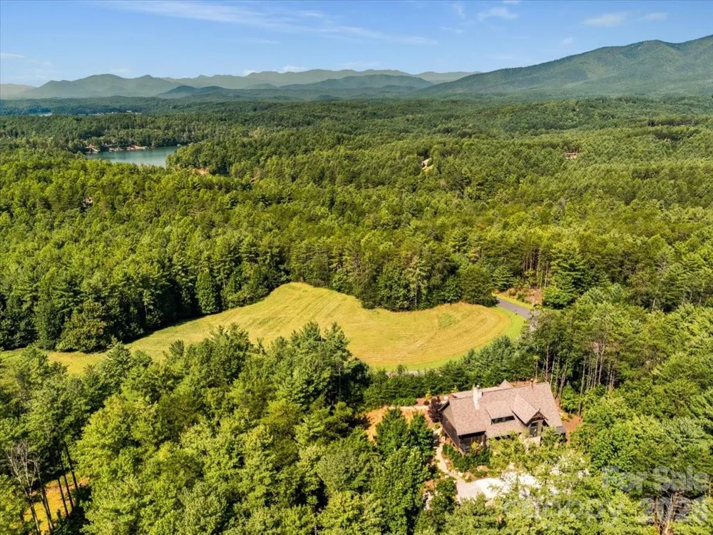 2775 Campbells Trace Nebo, NC 28761