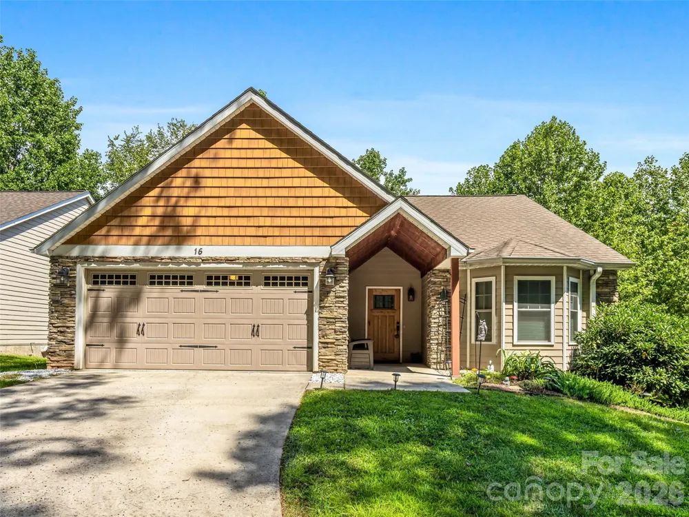 16 Jennlynn Drive Arden, NC 28704