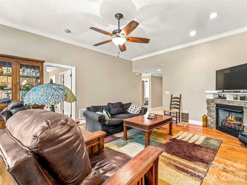 16 Jennlynn Drive Arden, NC 28704