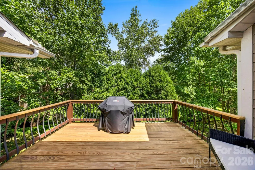 16 Jennlynn Drive Arden, NC 28704