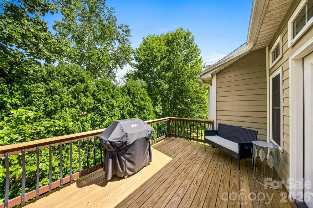16 Jennlynn Drive Arden, NC 28704