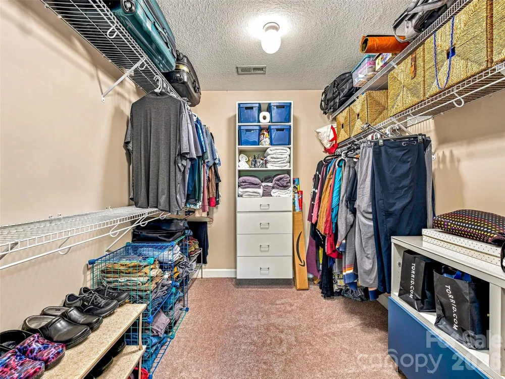 16 Jennlynn Drive Arden, NC 28704