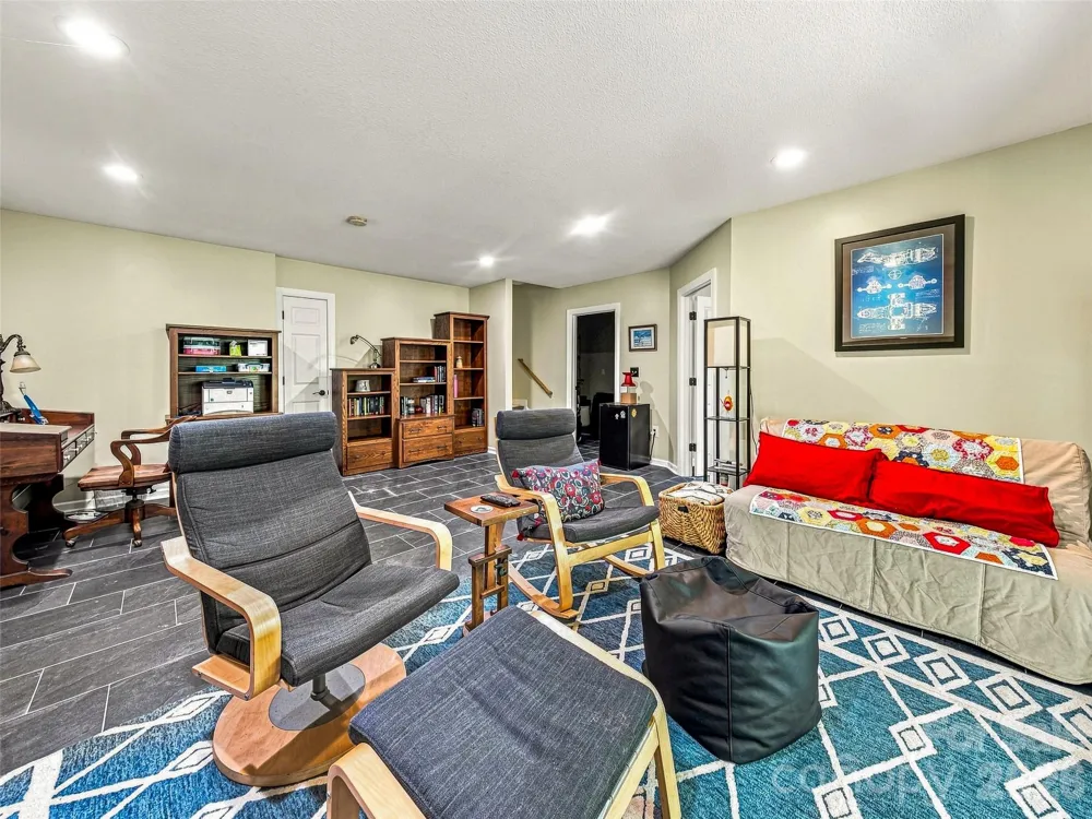 16 Jennlynn Drive Arden, NC 28704