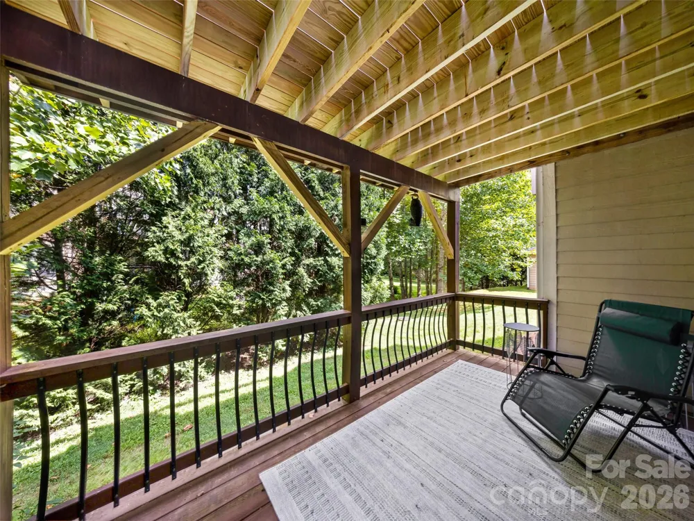16 Jennlynn Drive Arden, NC 28704