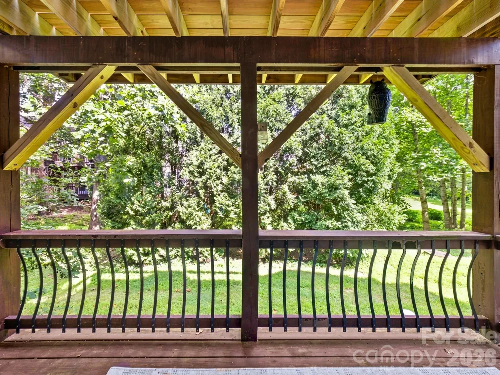 16 Jennlynn Drive Arden, NC 28704