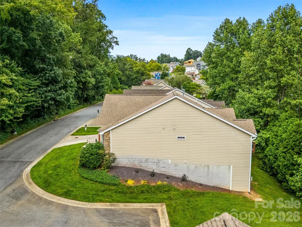 16 Jennlynn Drive Arden, NC 28704
