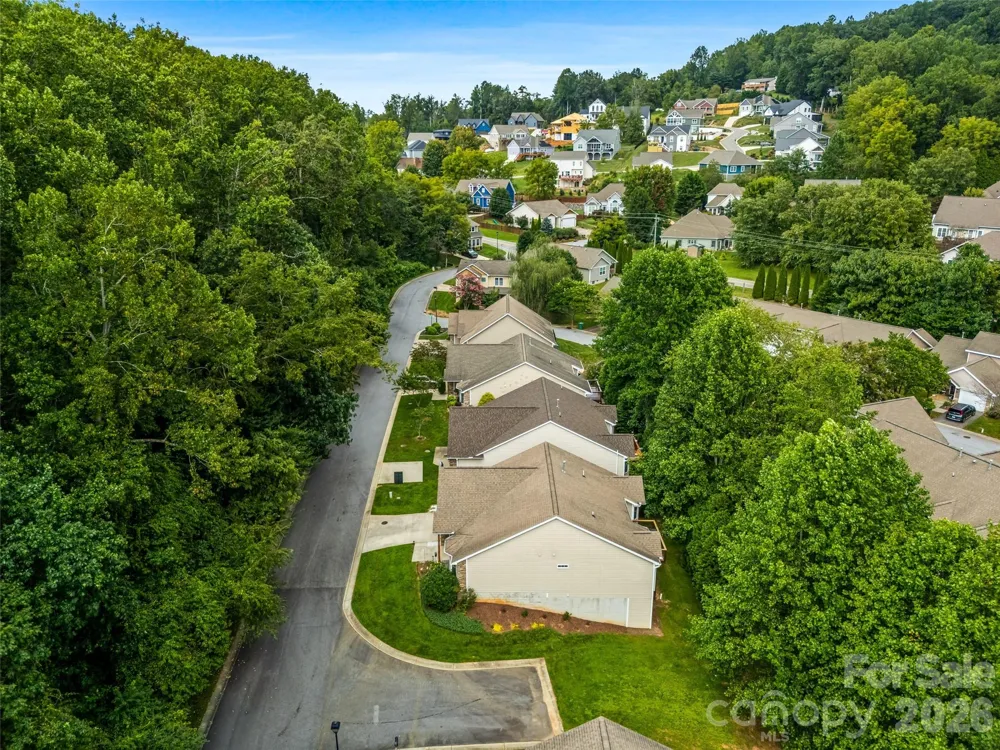 16 Jennlynn Drive Arden, NC 28704