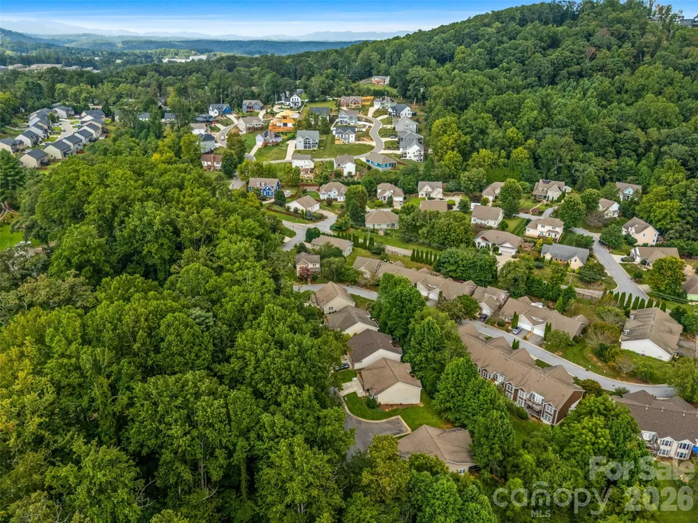 16 Jennlynn Drive Arden, NC 28704