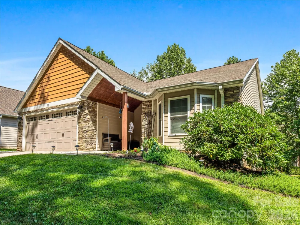 16 Jennlynn Drive Arden, NC 28704