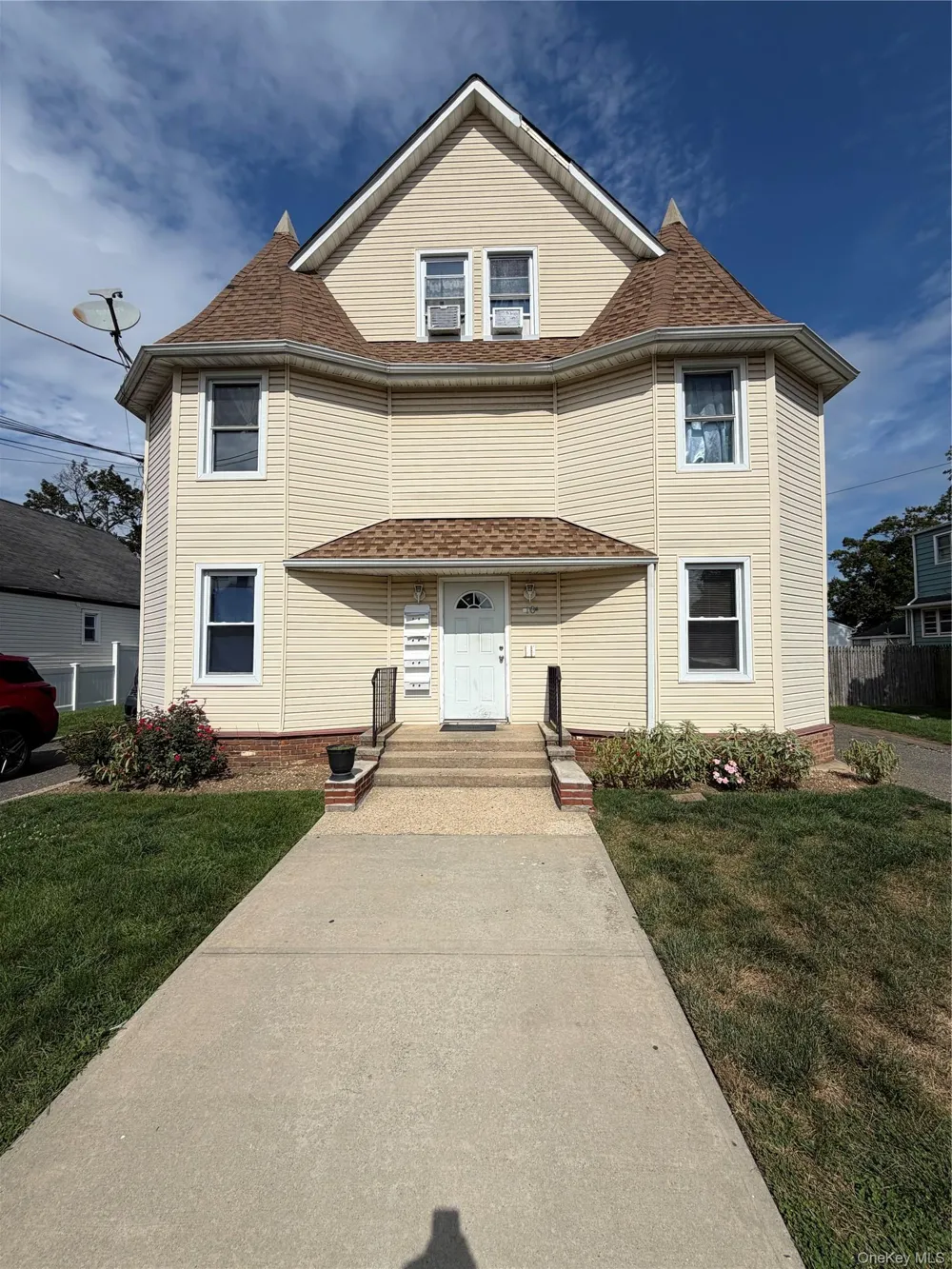 10 Fiske Place Uniondale, NY 11553