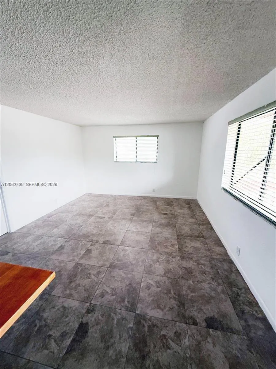 2070 NW 43rd Ter #6 Lauderhill, FL 33313
