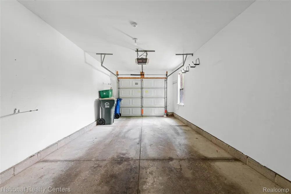 4048 Berkeley Avenue Canton Charter Township, MI 48188