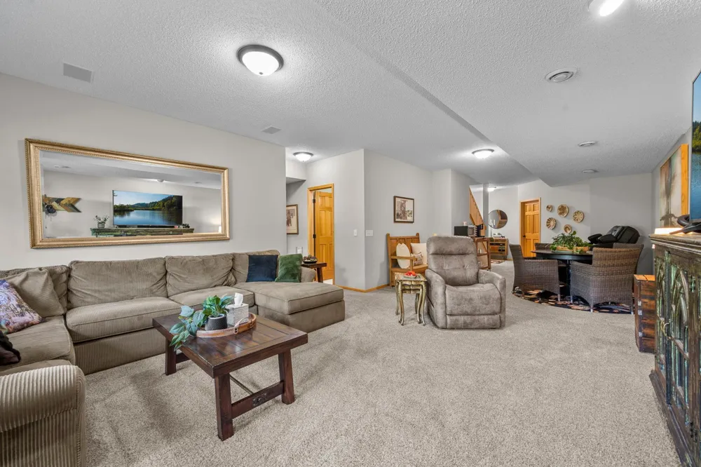 1404 Beachcomber Boulevard Waconia, MN 55387