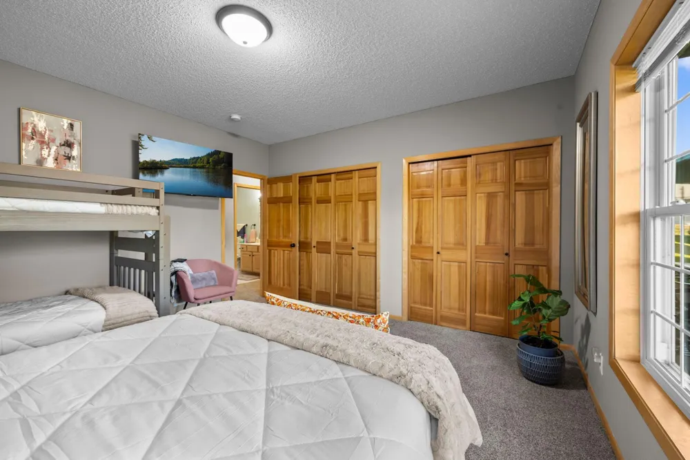 1404 Beachcomber Boulevard Waconia, MN 55387