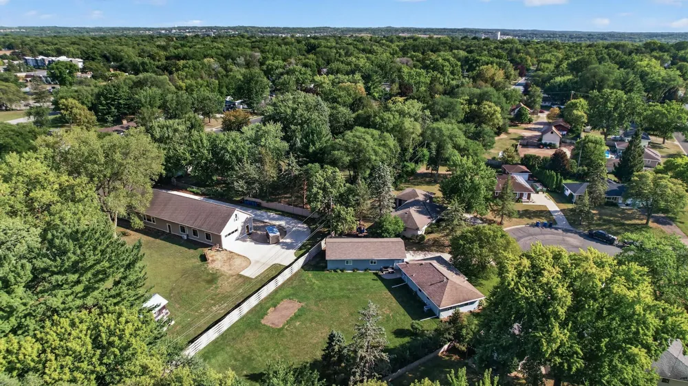 4500 Nord Drive Bloomington, MN 55437
