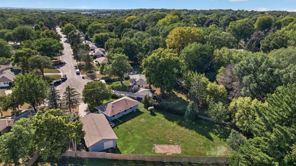 4500 Nord Drive Bloomington, MN 55437