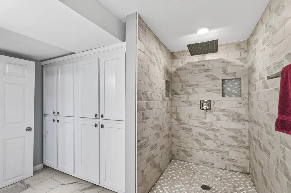 4500 Nord Drive Bloomington, MN 55437