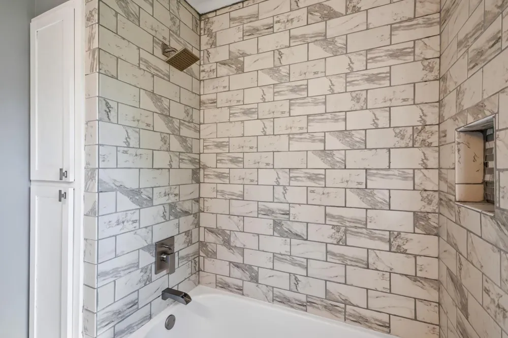 4500 Nord Drive Bloomington, MN 55437